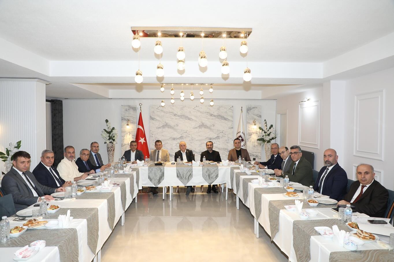 il-yoneticileriyle-50-yil-hazirlik-toplantisi-yapildi
