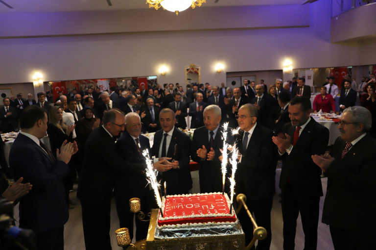 universitemiz-50-yilini-coskulu-bir-resepsiyonla-kutladi