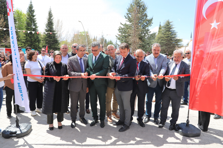 universitemizde-50-yil-bilim-ve-ogrenci-festivali-basladi